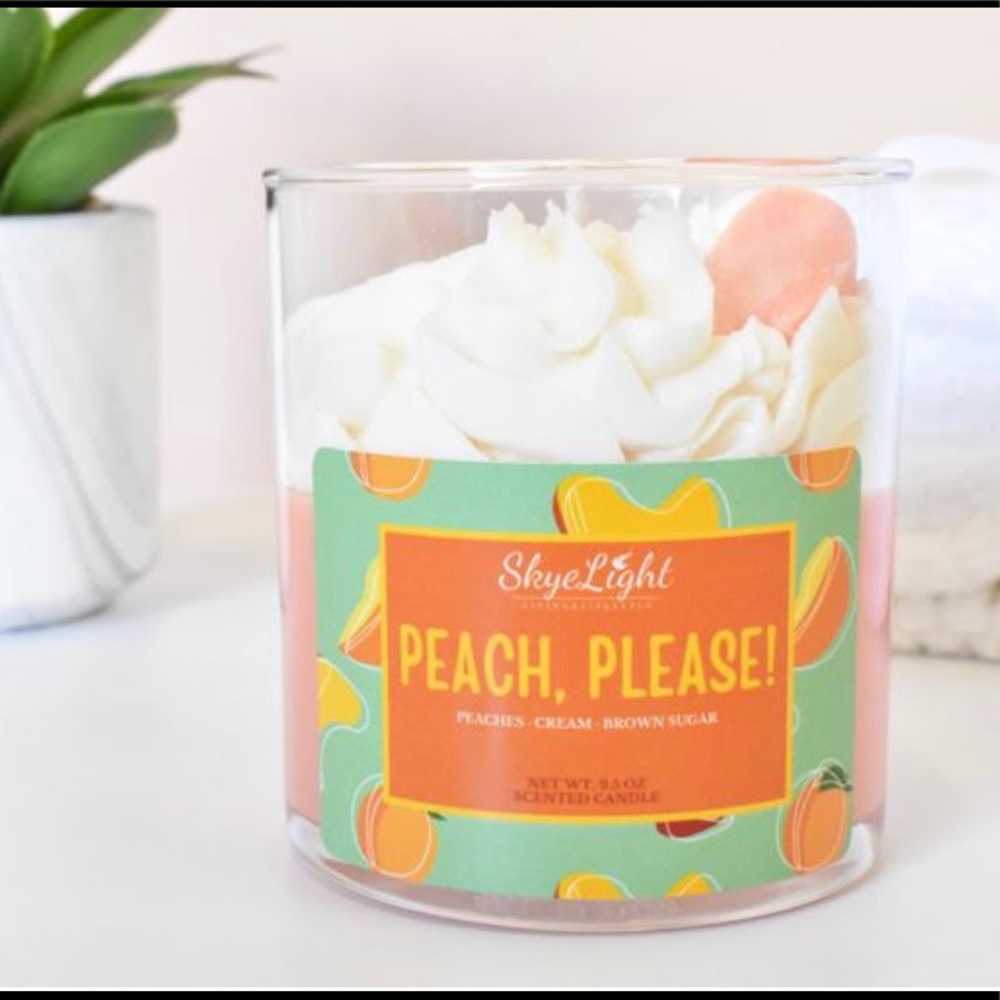 Peach, Please Scented Candle